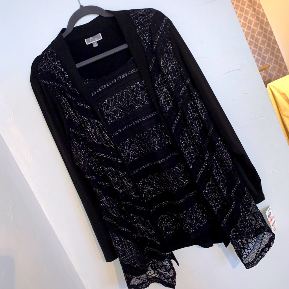 Gorgeous Black/Silver One Piece Cardigan “Set” - Picture 1 of 7